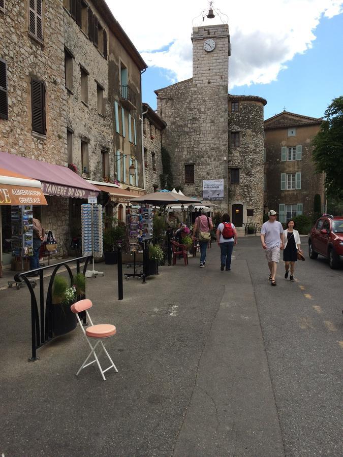 Auberge De Tourrettes Buitenkant foto