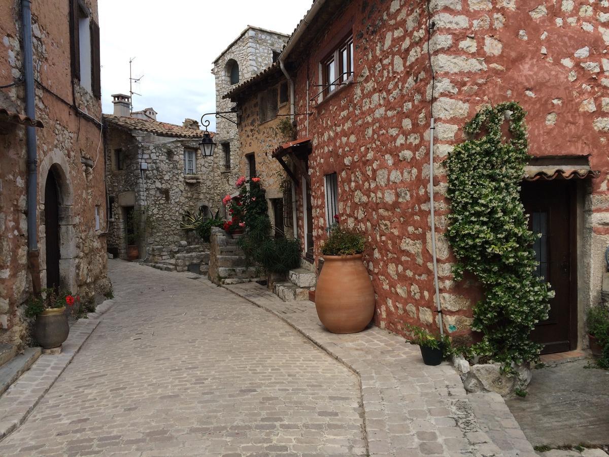 Auberge De Tourrettes Buitenkant foto