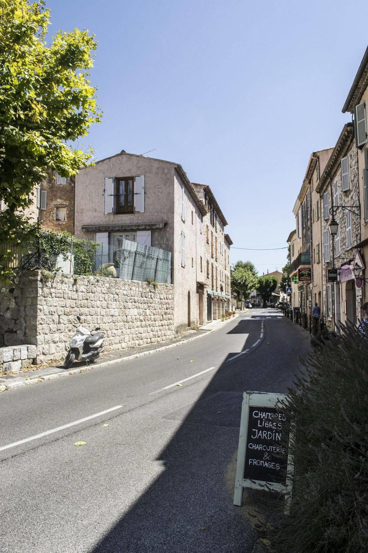 Auberge De Tourrettes Buitenkant foto